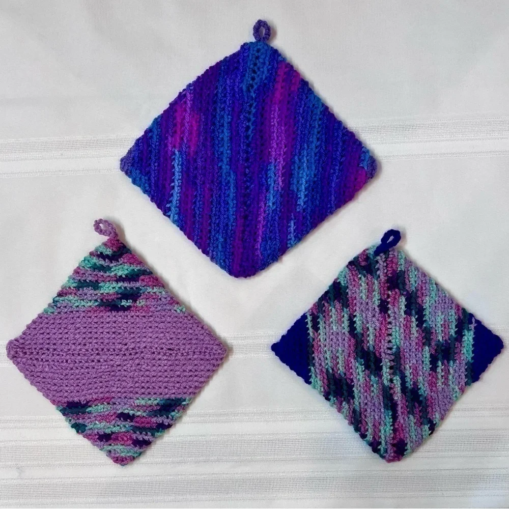 Hand Crafted Crochet Hot Pad Pot Holders Set of 3‎ NEW